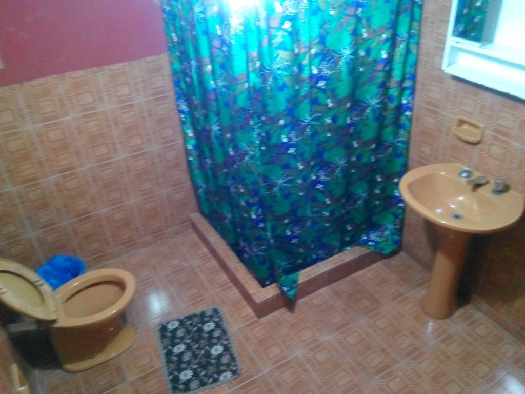 Iguazu Rey Hostel ปูแอร์โต อิกัวซู ภายนอก รูปภาพ