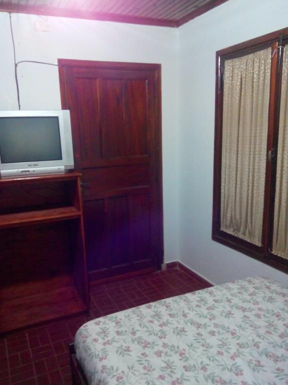 Iguazu Rey Hostel ปูแอร์โต อิกัวซู ภายนอก รูปภาพ