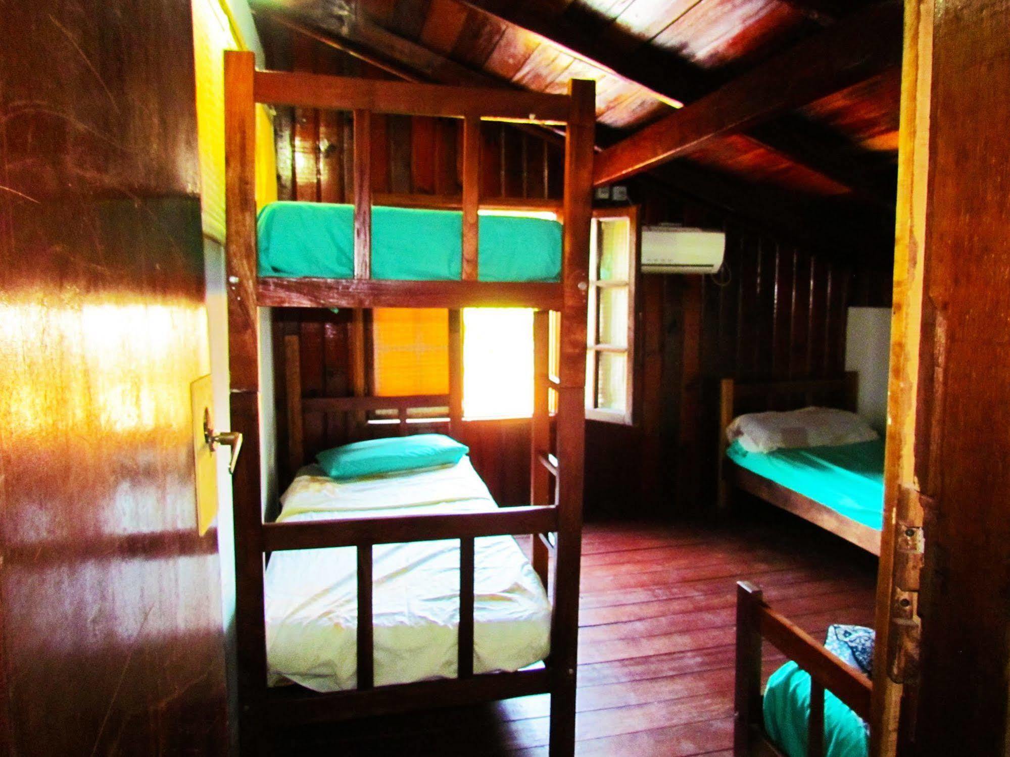 Iguazu Rey Hostel ปูแอร์โต อิกัวซู ภายนอก รูปภาพ