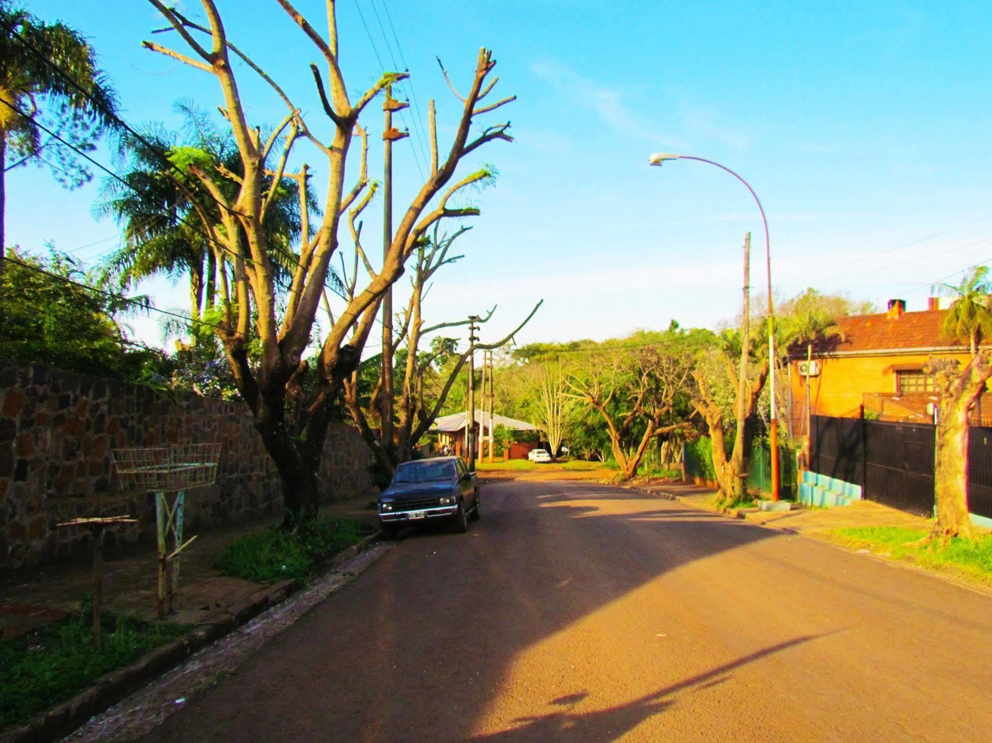 Iguazu Rey Hostel ปูแอร์โต อิกัวซู ภายนอก รูปภาพ
